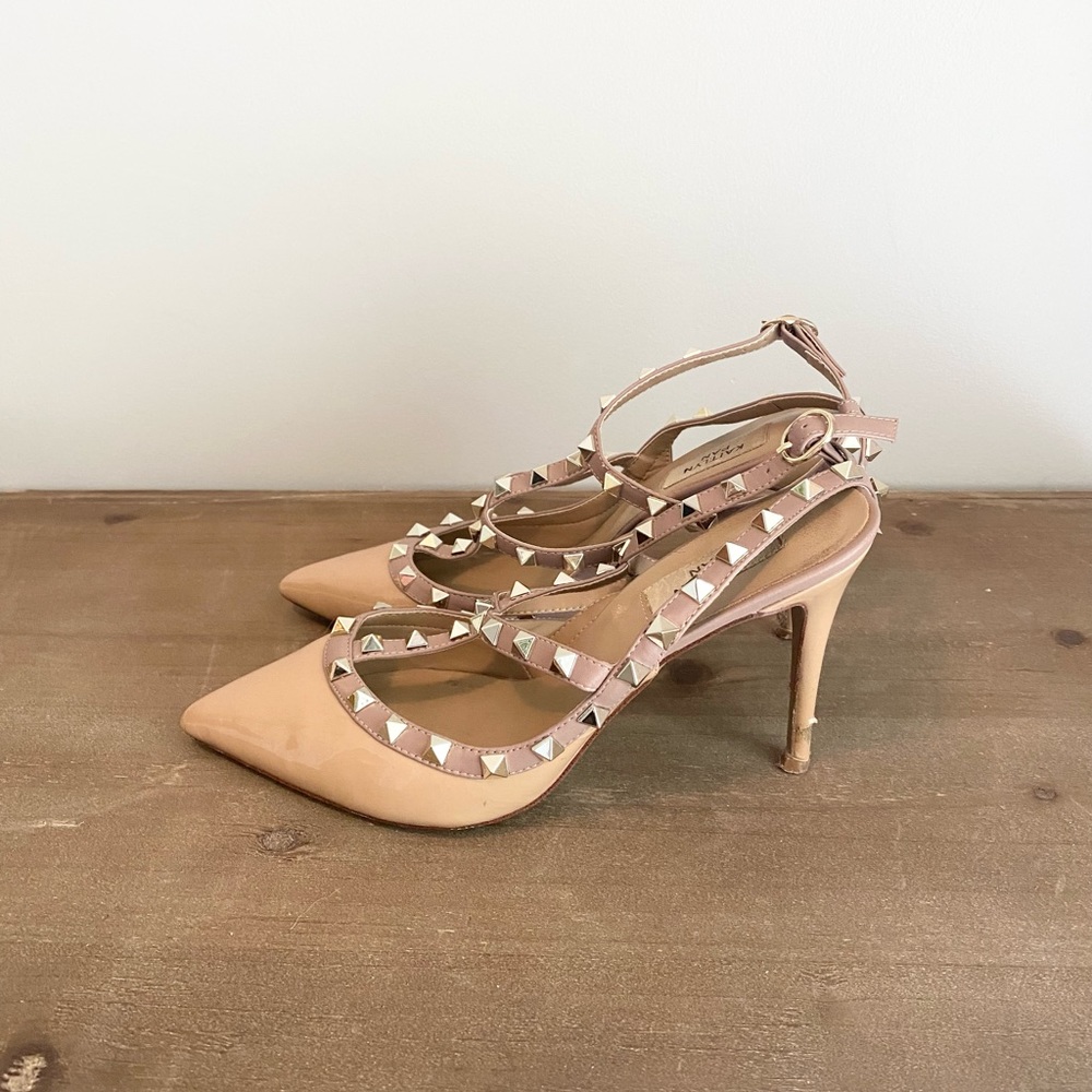 Kaitlyn Pan Studded Heels Size 8.5